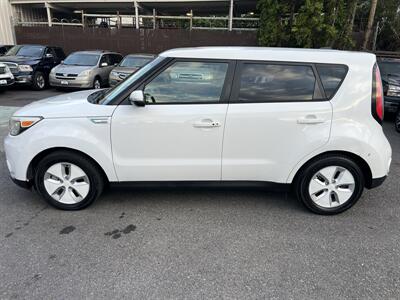 2015 Kia Soul EV EV   - Photo 2 - Beaverton, OR 97005