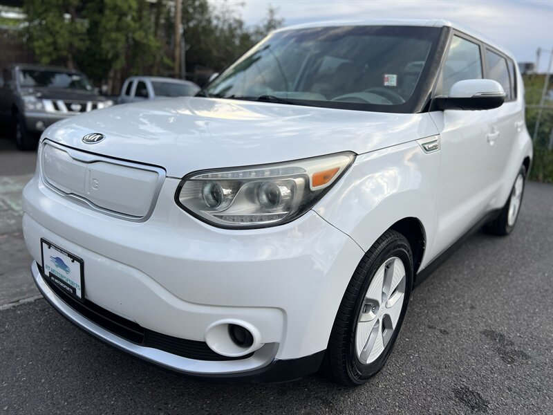 2015 Kia Soul EV EV   - Photo 1 - Beaverton, OR 97005