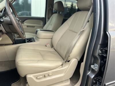 2012 Chevrolet Suburban LT 4X4 - Photo 9 - Beaverton, OR 97005