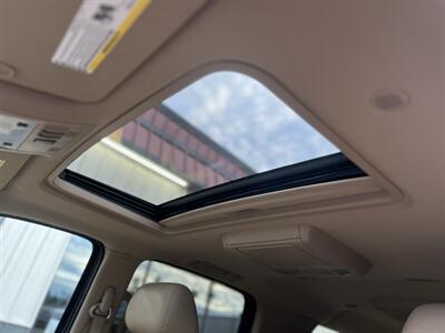 2012 Chevrolet Suburban LT 4X4 - Photo 18 - Beaverton, OR 97005