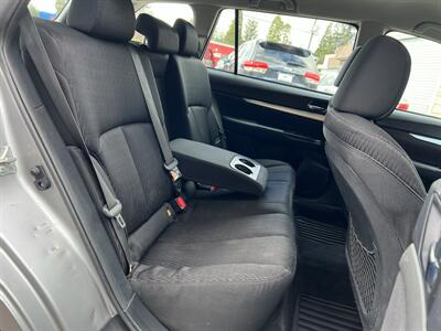 2010 Subaru Outback 2.5i   - Photo 10 - Beaverton, OR 97005