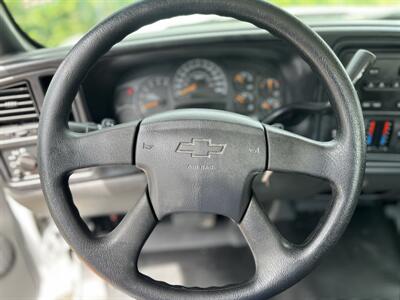 2005 Chevrolet Silverado 1500 Work Truck 2dr Standard Cab Work Truck   - Photo 14 - Beaverton, OR 97005