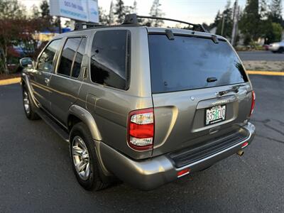 2004 Nissan Pathfinder LE Platinum 4X4 - Photo 3 - Beaverton, OR 97005