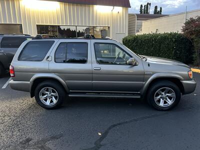 2004 Nissan Pathfinder LE Platinum 4X4 - Photo 6 - Beaverton, OR 97005