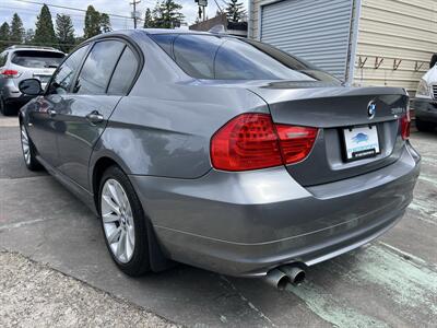 2011 BMW 328i xDrive - Photo 3 - Beaverton, OR 97005