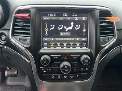 2018 Jeep Grand Cherokee Limited   - Photo 14 - Beaverton, OR 97005