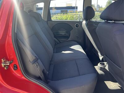 2007 Chevrolet Aveo5 MANUAL   - Photo 12 - Beaverton, OR 97005
