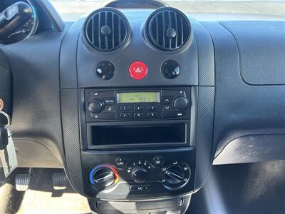 2007 Chevrolet Aveo5 MANUAL   - Photo 15 - Beaverton, OR 97005