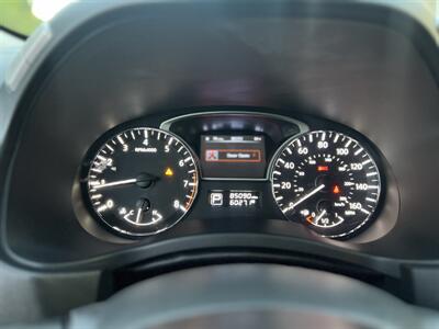 2014 Nissan Pathfinder SV 4X4 - Photo 20 - Beaverton, OR 97005