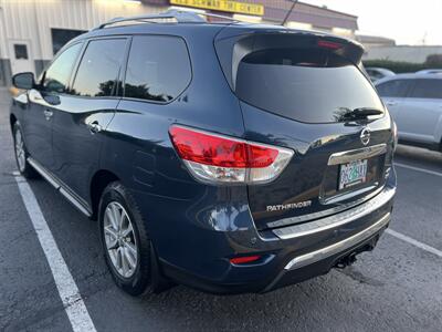 2014 Nissan Pathfinder SV 4X4 - Photo 3 - Beaverton, OR 97005