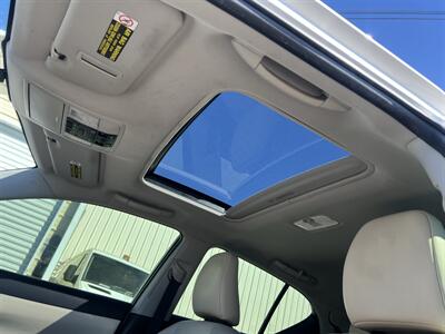 2012 Lexus CT 200h Premium   - Photo 17 - Beaverton, OR 97005