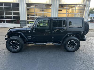 2013 Jeep Wrangler Unlimited Sport Manual - Photo 2 - Beaverton, OR 97005