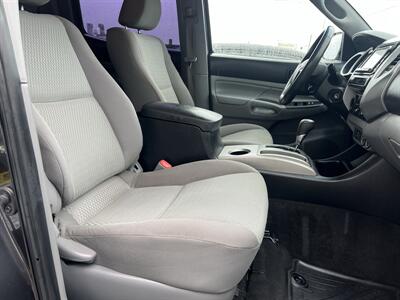 2014 Toyota Tacoma PreRunner V6   - Photo 13 - Beaverton, OR 97005