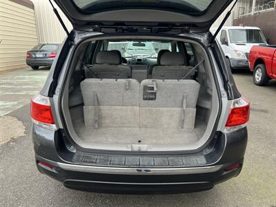 2012 Toyota Highlander AWD - Photo 11 - Beaverton, OR 97005