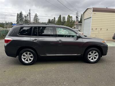 2012 Toyota Highlander AWD - Photo 6 - Beaverton, OR 97005
