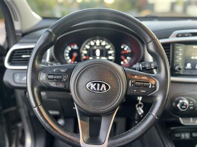 2017 Kia Sorento LX V6 AWD   - Photo 22 - Beaverton, OR 97005