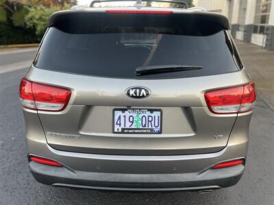 2017 Kia Sorento LX V6 AWD   - Photo 4 - Beaverton, OR 97005