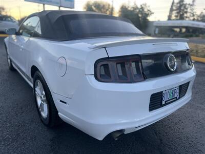 2014 Ford Mustang Premium - Photo 3 - Beaverton, OR 97005