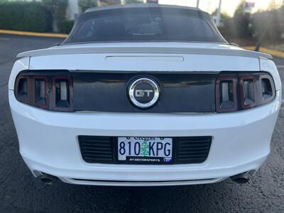 2014 Ford Mustang Premium - Photo 4 - Beaverton, OR 97005