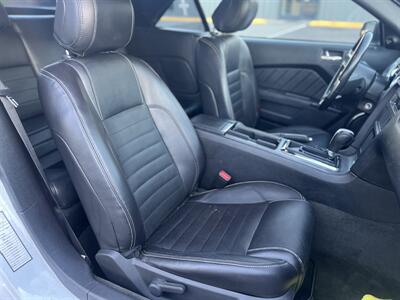 2014 Ford Mustang Premium - Photo 11 - Beaverton, OR 97005