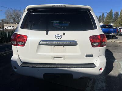 2014 Toyota Sequoia Platinum   - Photo 4 - Beaverton, OR 97005