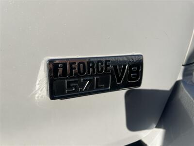 2014 Toyota Sequoia Platinum   - Photo 14 - Beaverton, OR 97005