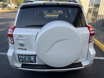 2011 Toyota RAV4 Limited - Photo 4 - Beaverton, OR 97005