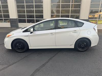 2013 Toyota Prius Three - Photo 2 - Beaverton, OR 97005