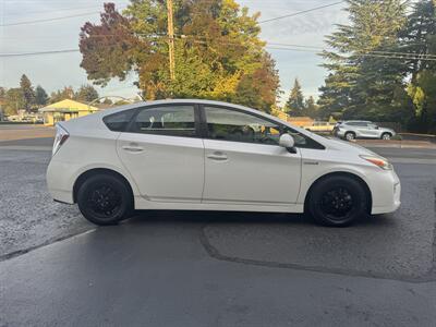 2013 Toyota Prius Three - Photo 4 - Beaverton, OR 97005