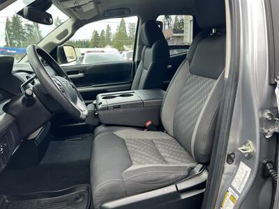 2020 Toyota Tundra SR5   - Photo 9 - Beaverton, OR 97005