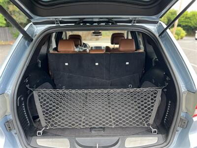2012 Jeep Grand Cherokee Overland 4X4   - Photo 11 - Beaverton, OR 97005