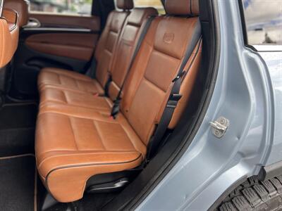2012 Jeep Grand Cherokee Overland 4X4   - Photo 10 - Beaverton, OR 97005