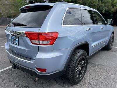 2012 Jeep Grand Cherokee Overland 4X4   - Photo 5 - Beaverton, OR 97005