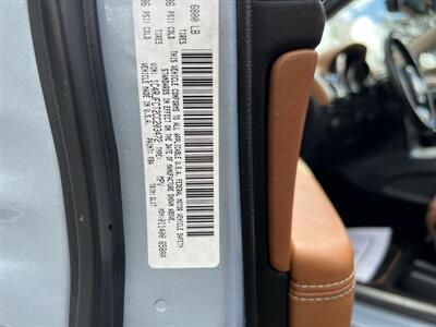 2012 Jeep Grand Cherokee Overland 4X4   - Photo 22 - Beaverton, OR 97005