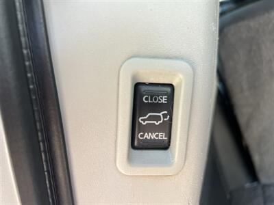 2015 Nissan Armada SV 4X4 - Photo 12 - Beaverton, OR 97005