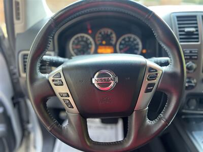 2015 Nissan Armada SV 4X4 - Photo 18 - Beaverton, OR 97005
