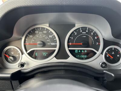 2009 Jeep Wrangler Unlimited Sahara 4X4   - Photo 16 - Beaverton, OR 97005