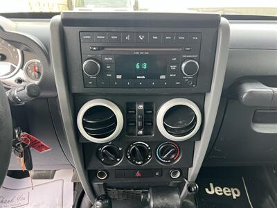 2009 Jeep Wrangler Unlimited Sahara 4X4   - Photo 15 - Beaverton, OR 97005