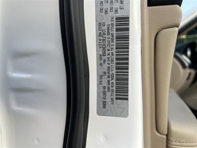 2017 Jeep Grand Cherokee Limited 4X4   - Photo 22 - Beaverton, OR 97005