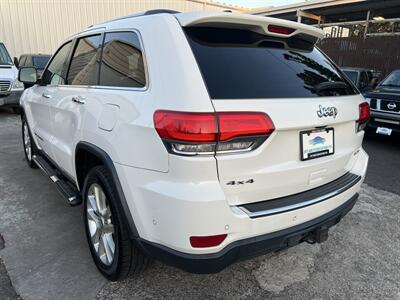 2017 Jeep Grand Cherokee Limited 4X4   - Photo 3 - Beaverton, OR 97005