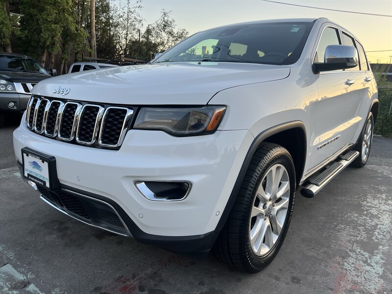 2017 Jeep Grand Cherokee Limited 4X4   - Photo 1 - Beaverton, OR 97005