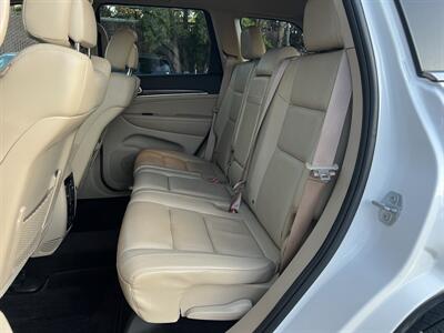 2017 Jeep Grand Cherokee Limited 4X4   - Photo 10 - Beaverton, OR 97005
