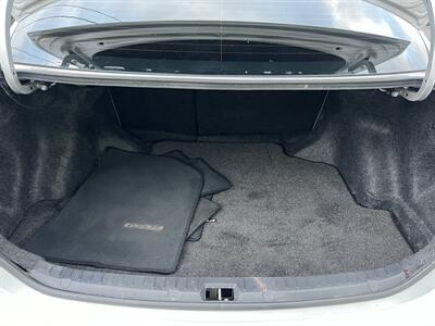 2013 Toyota Corolla LE   - Photo 11 - Beaverton, OR 97005