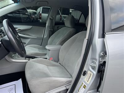 2013 Toyota Corolla LE   - Photo 9 - Beaverton, OR 97005