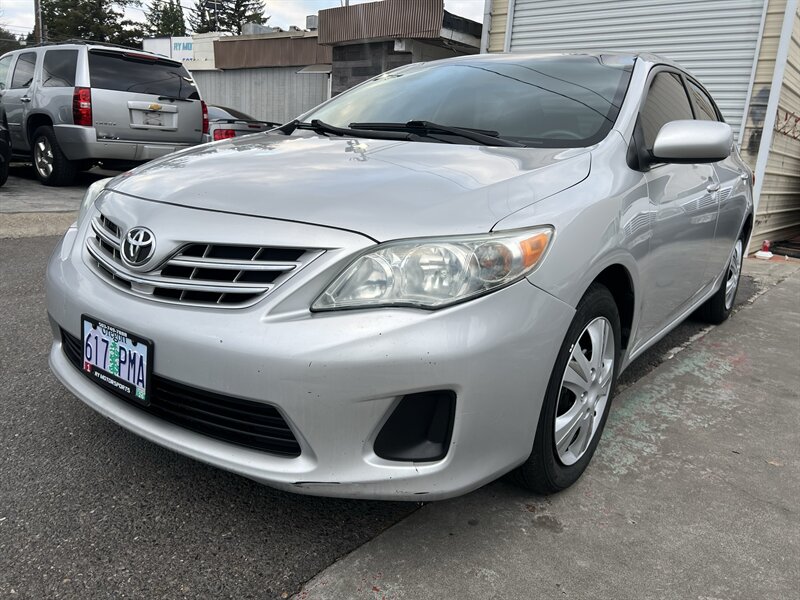2013 Toyota Corolla LE   - Photo 1 - Beaverton, OR 97005