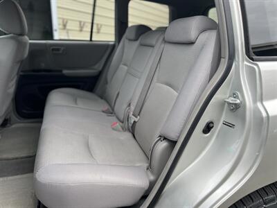 2004 Toyota Highlander AWD   - Photo 10 - Beaverton, OR 97005