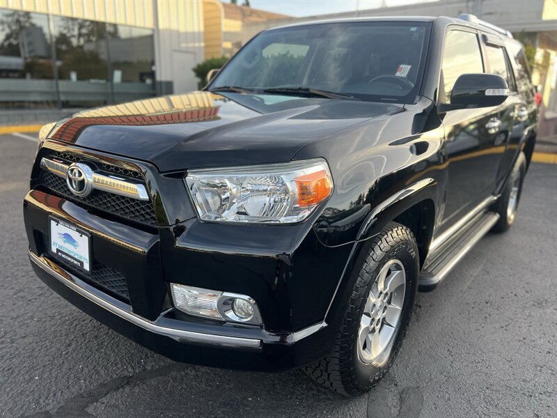 2013 Toyota 4Runner SR5 PREMIUM 4X4 3RD ROW   - Photo 1 - Beaverton, OR 97005