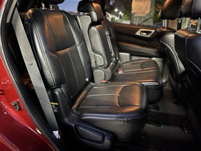 2014 Nissan Pathfinder SL 4X4 - Photo 12 - Beaverton, OR 97005