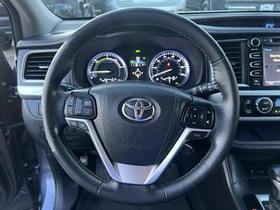 2015 Toyota Highlander Hybrid Limited Platinum AWD - Photo 23 - Beaverton, OR 97005