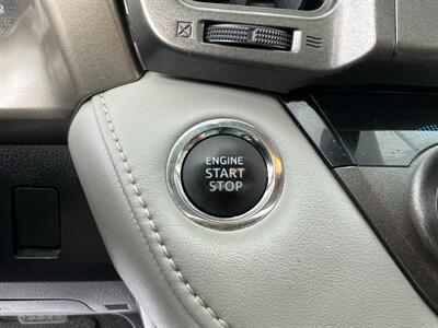 2014 Toyota RAV4 Limited AWD   - Photo 19 - Beaverton, OR 97005